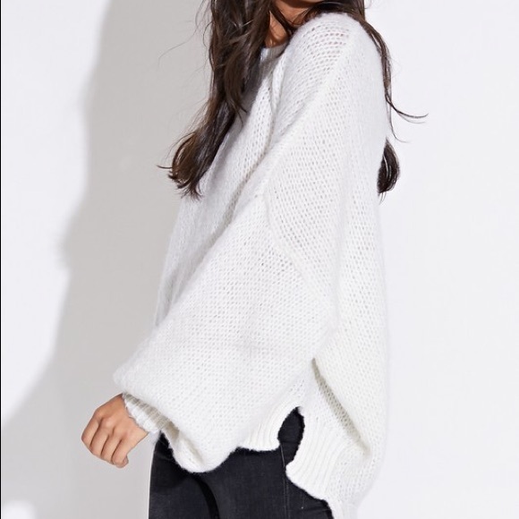 SALE✨Off White Bubble Sleeve Knit Sweater - Picture 4 of 7